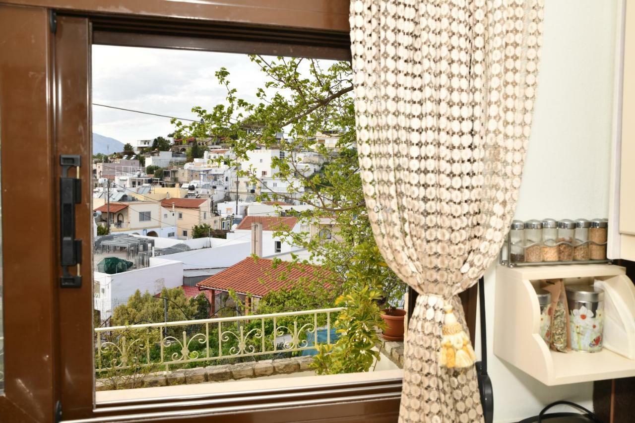 Bella Vista Apartment Kamilari Eksteriør billede